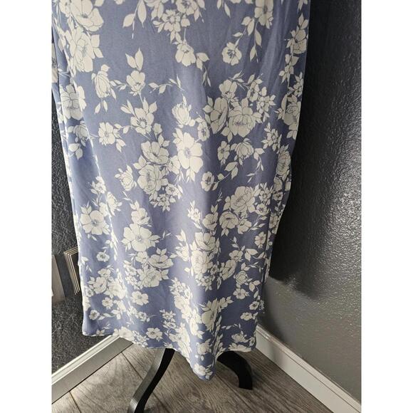 Women's Inspired Hearts Maxi Dress Floral Blue White Spaghetti Straps Size Large - Picture 6 of 14